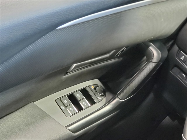 2025 Mazda CX-50 2.5 S Preferred photo 21