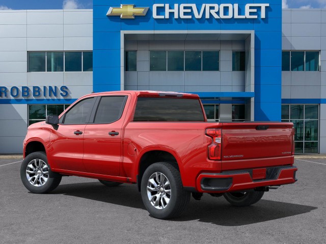 2025 Chevrolet Silverado 1500 Custom photo 3