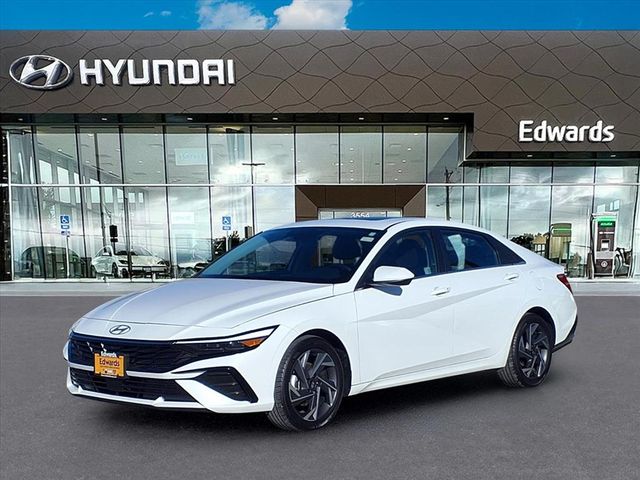 2024 Hyundai Elantra SEL's photo