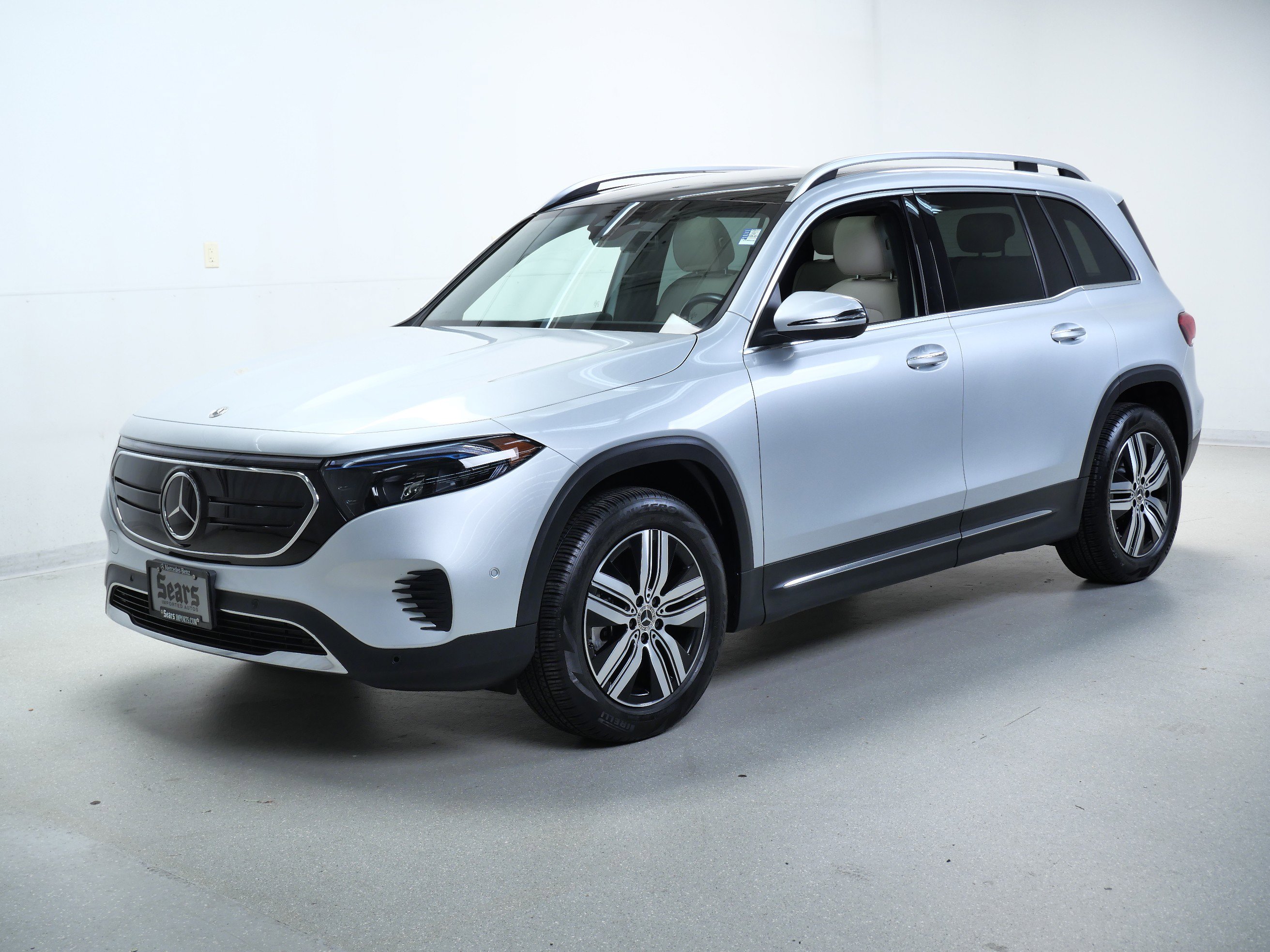 2023 Mercedes Benz EQB 300 4MATIC photo 8