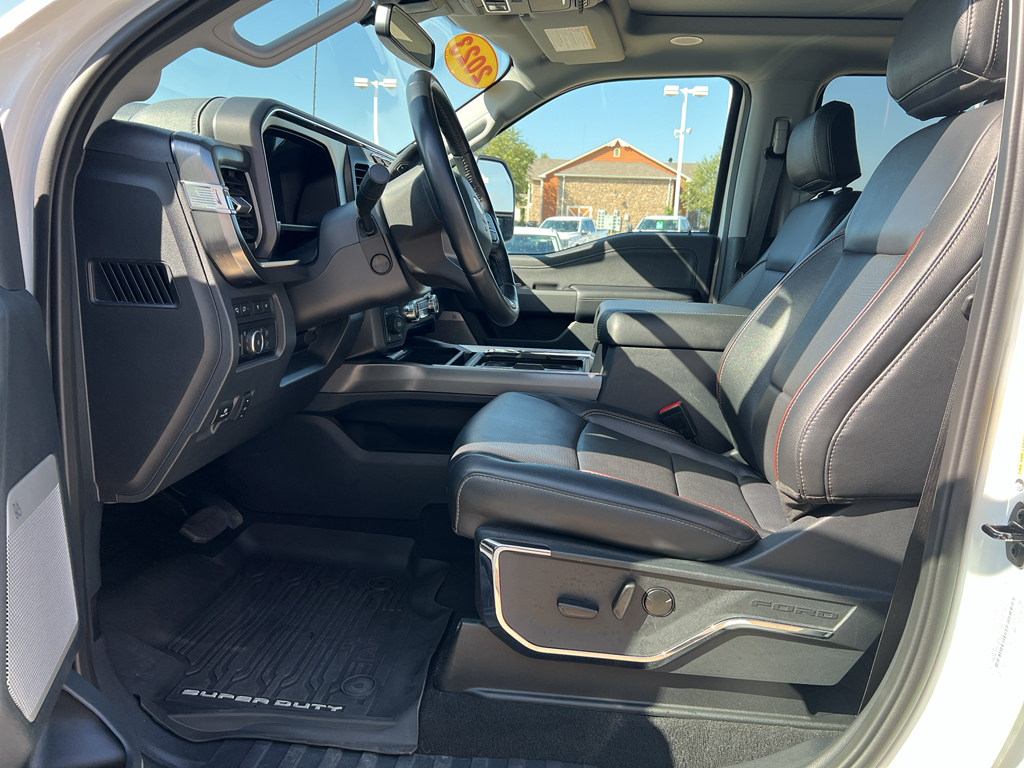 2023 Ford F-350 Lariat photo 23