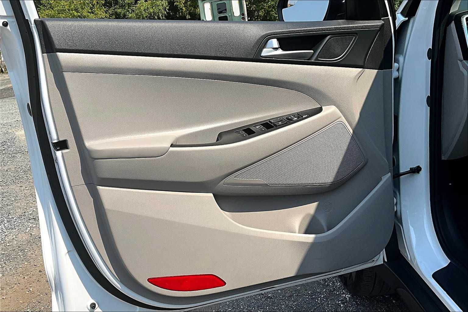 2021 Hyundai Tucson SE photo 39
