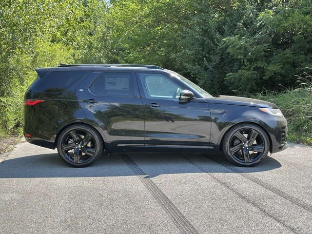 2025 Land Rover Discovery SE photo 4