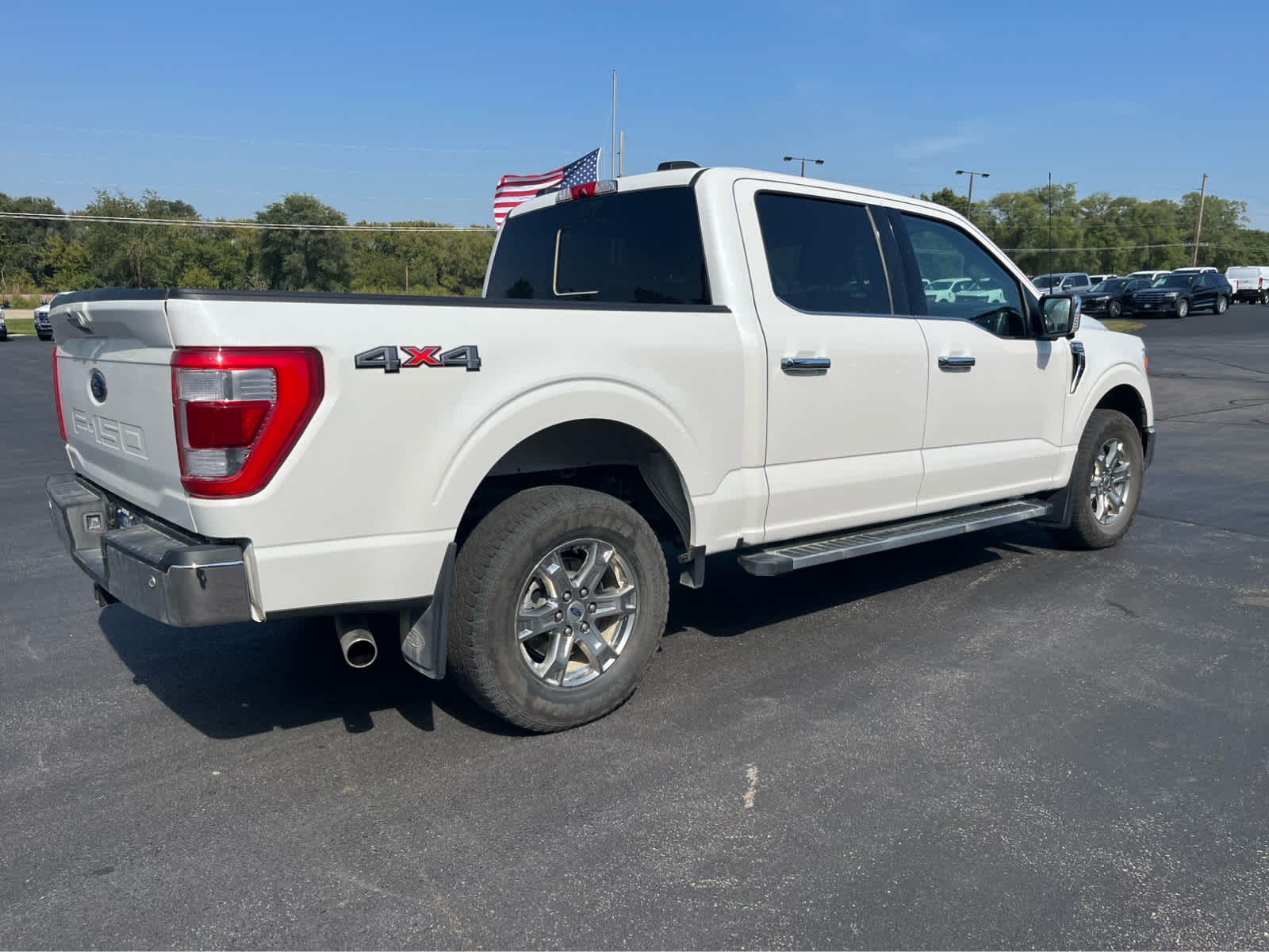2022 Ford F-150 Lariat photo 2