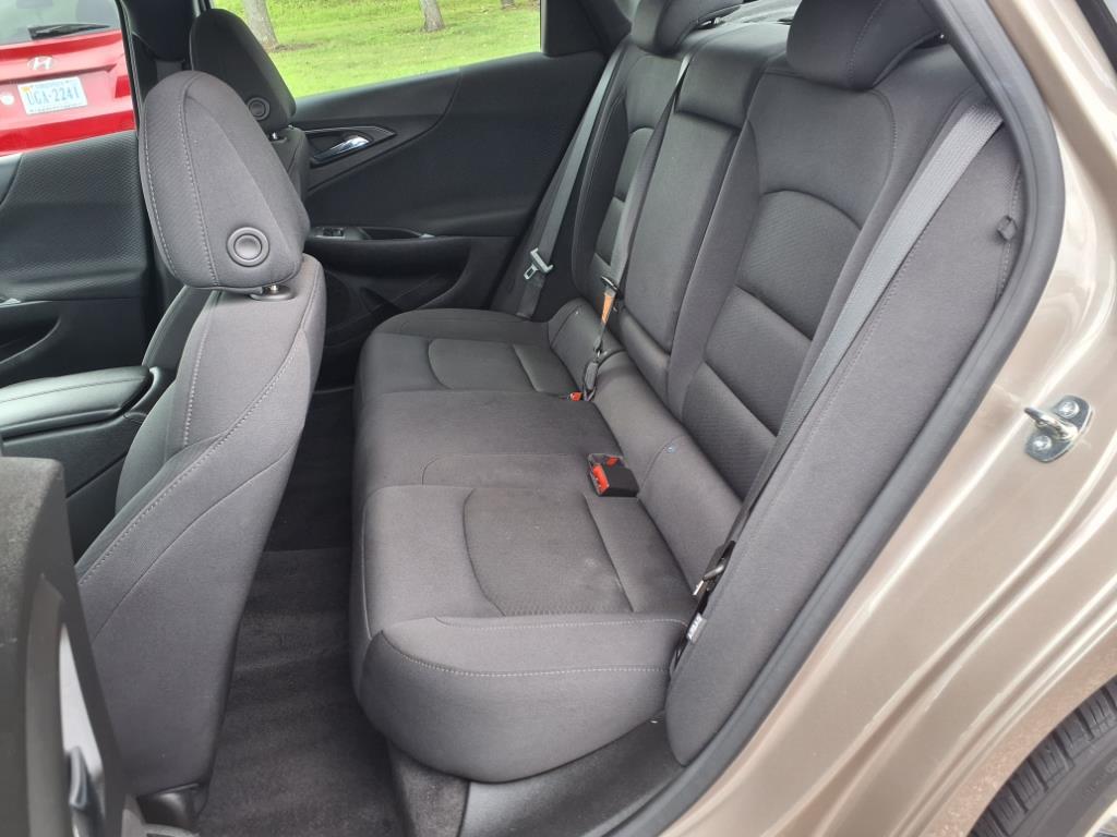 2023 Chevrolet Malibu 1LT photo 9