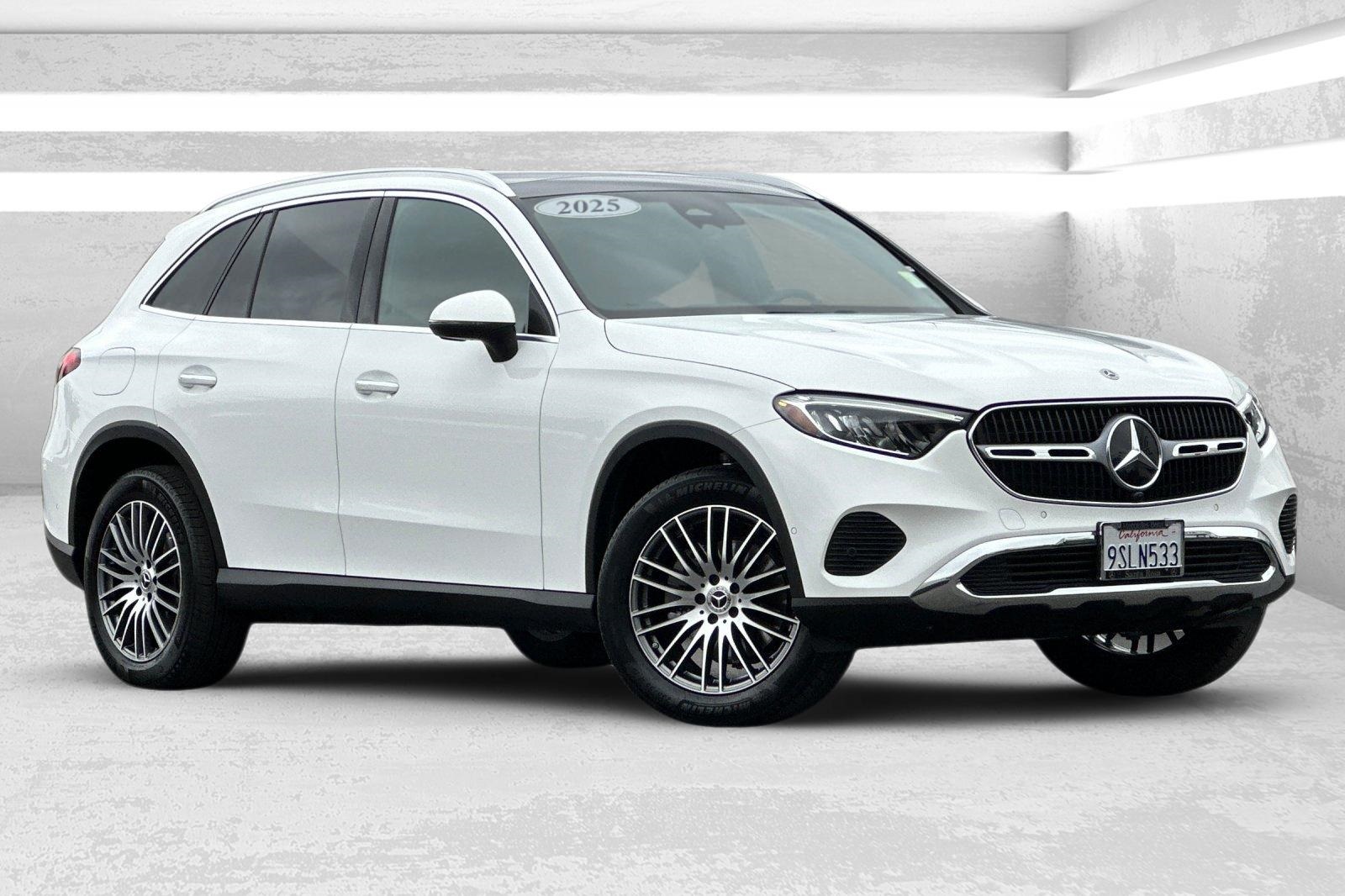 2025 Mercedes-Benz GLC Base's photo