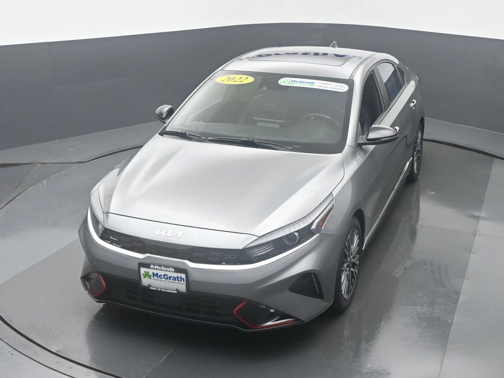 2022 Kia Forte GT-Line photo 21