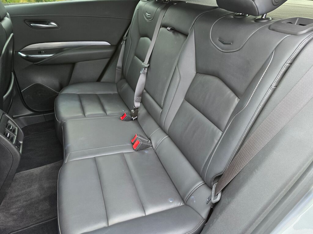 2024 Cadillac XT4 Premium Luxury photo 16
