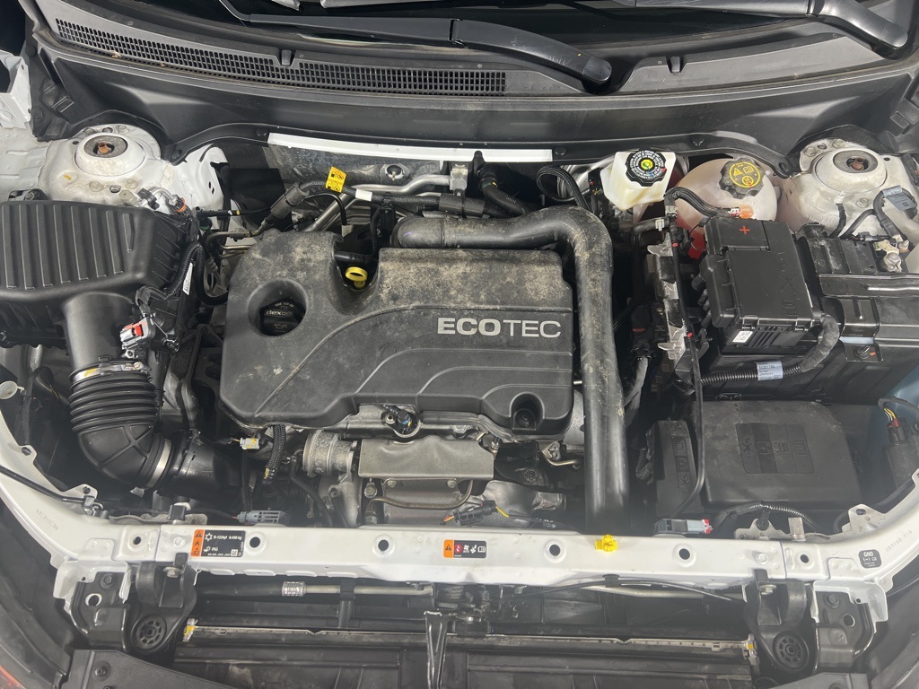 2022 Chevrolet Equinox LS photo 4