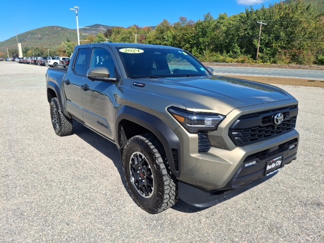 2024 Toyota Tacoma TRD photo 9