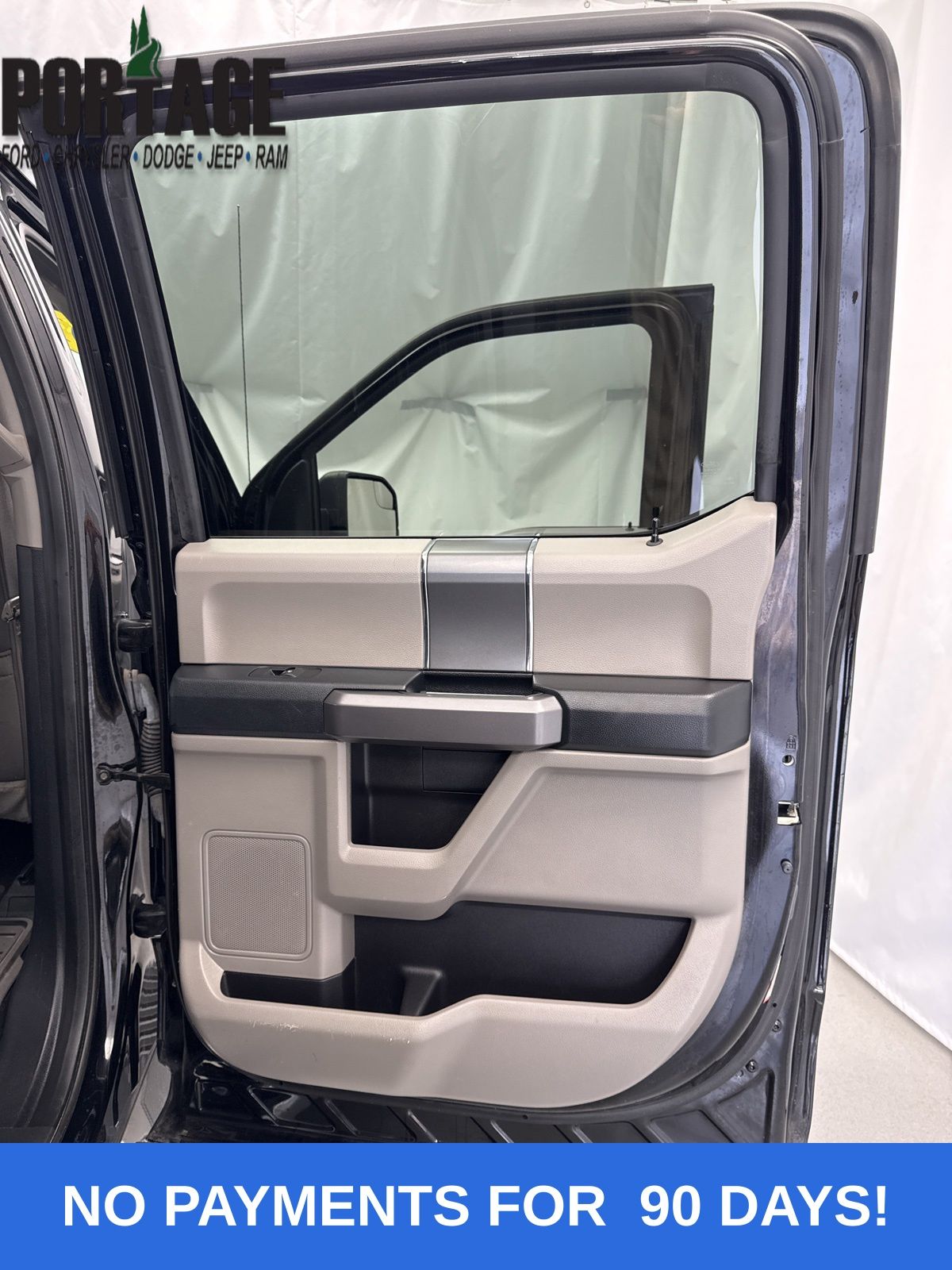 2019 Ford F-150 XLT photo 28