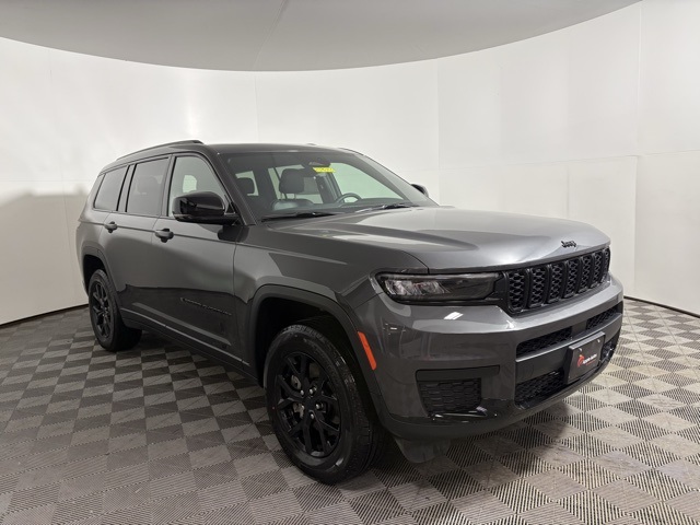 2025 Jeep Grand Cherokee L Altitude's photo