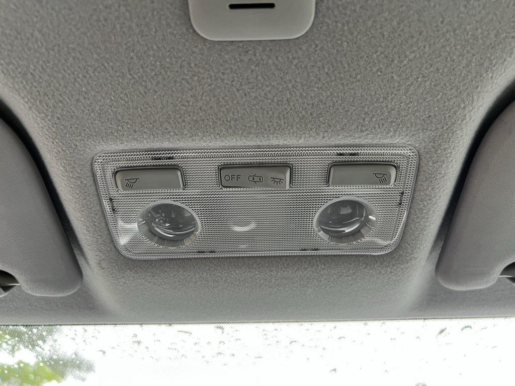 2015 Toyota Prius C Two photo 22