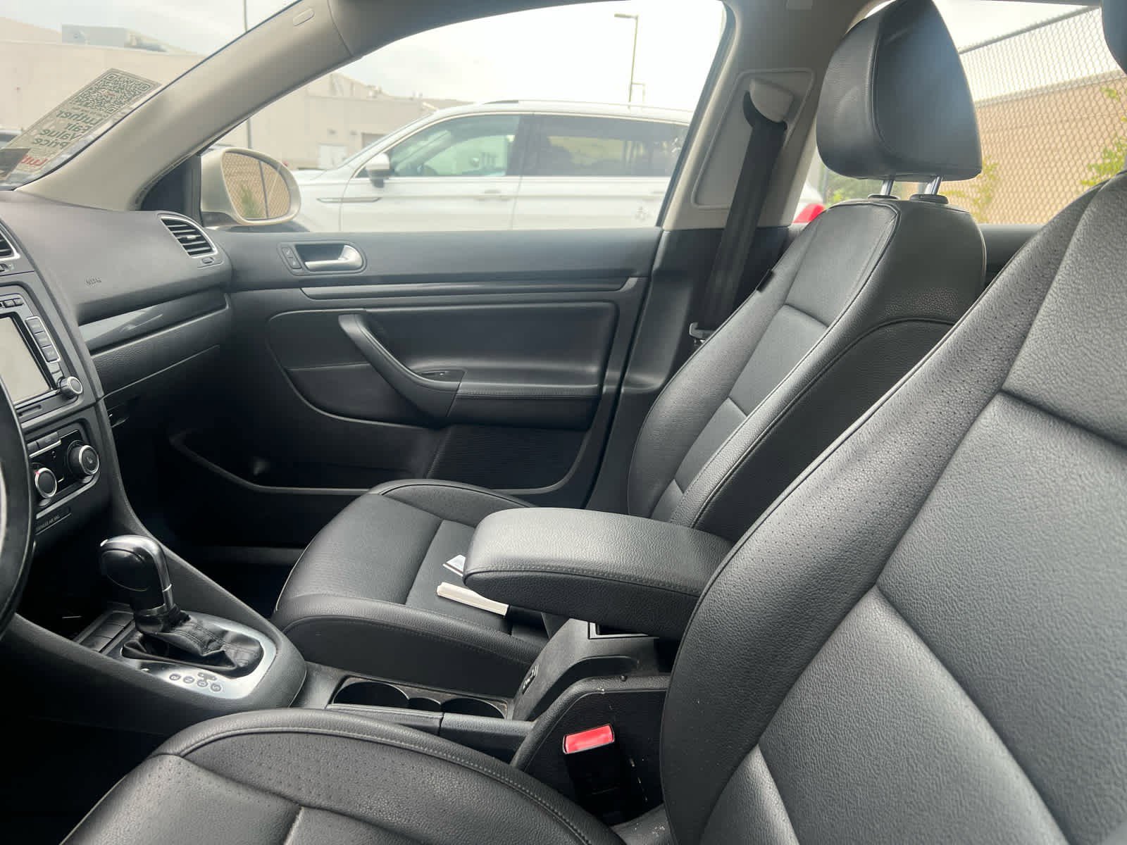 2013 Volkswagen Jetta SportWagen SE photo 4