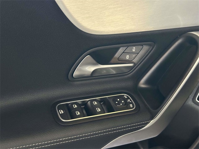 2022 Mercedes Benz A 220 4MATIC photo 10