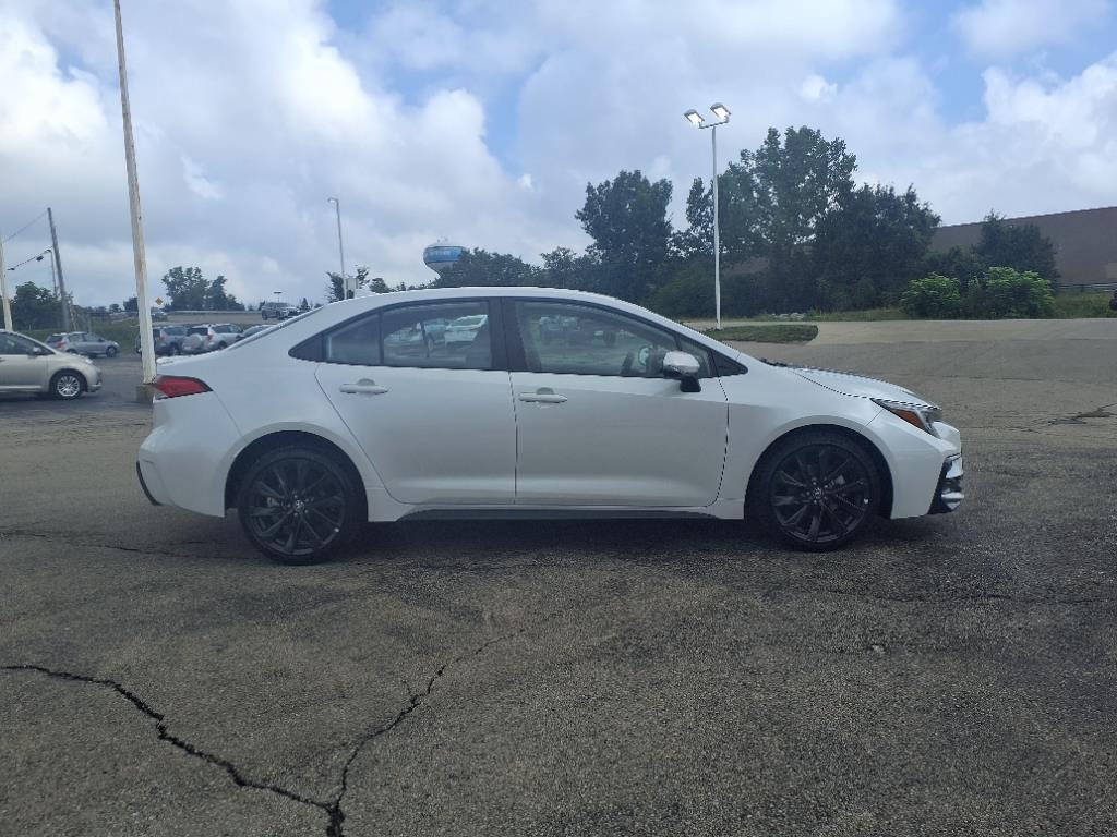 2023 Toyota Corolla SE photo 2