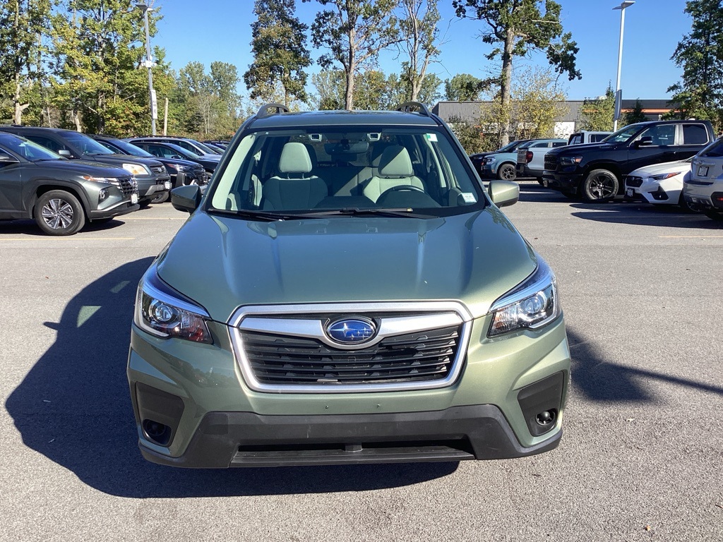 2019 Subaru Forester Premium photo 2