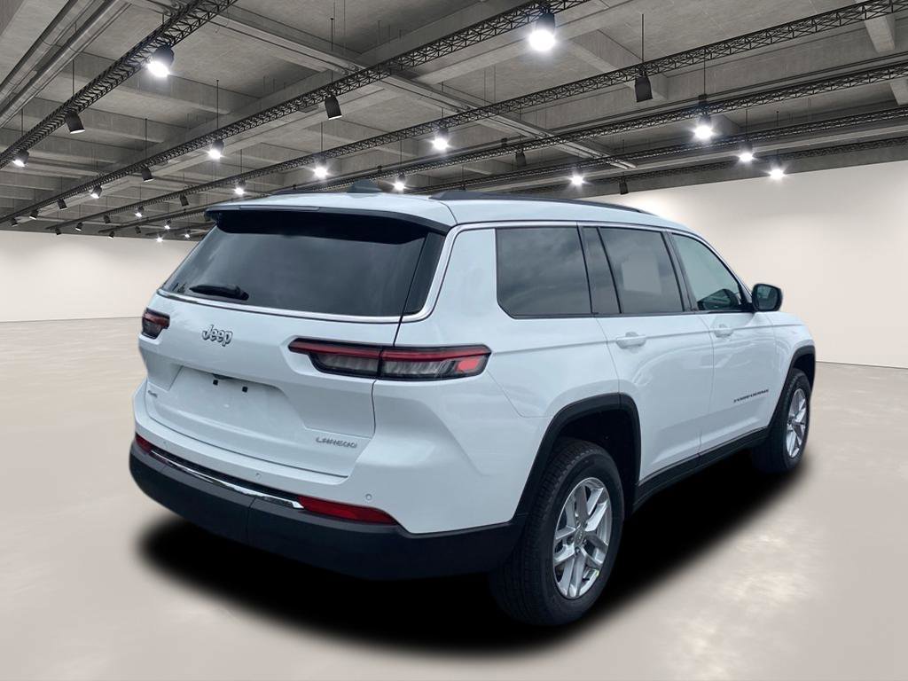 2025 Jeep Grand Cherokee Laredo X photo 4