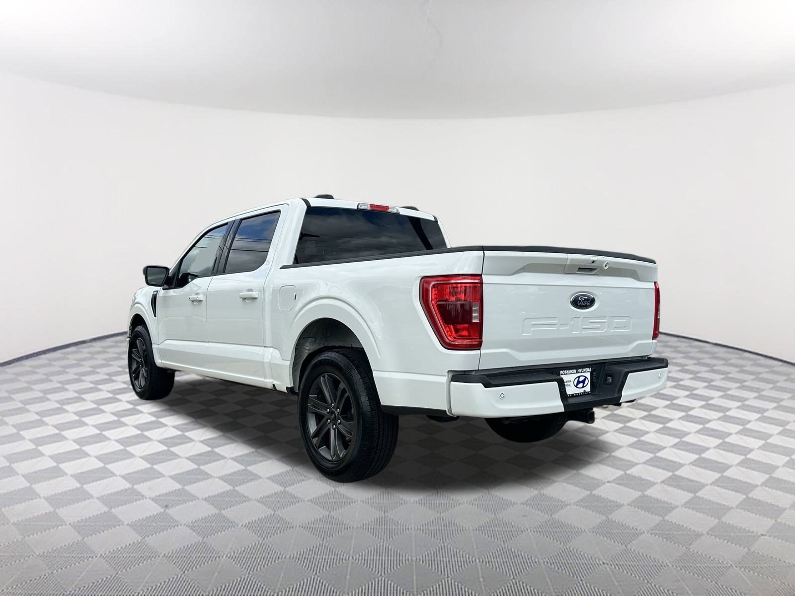 2023 Ford F-150 XLT photo 5