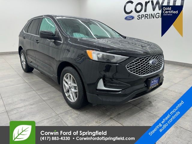 2024 Ford Edge SEL photo 2