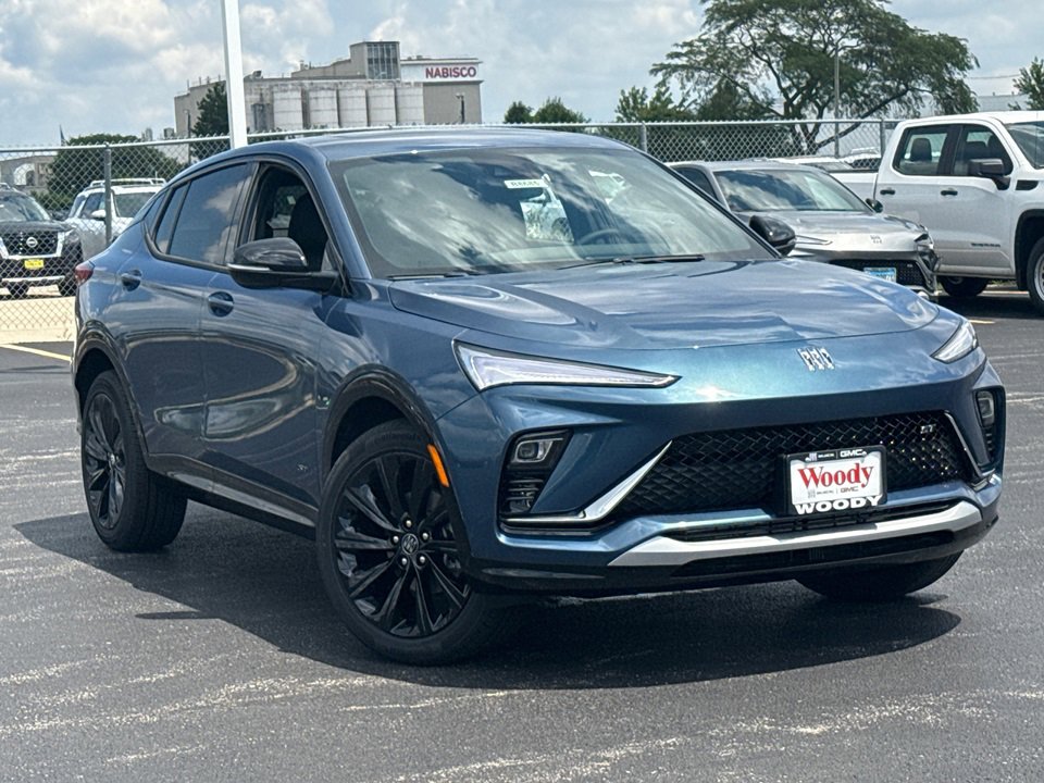2025 Buick Envista ST photo 2