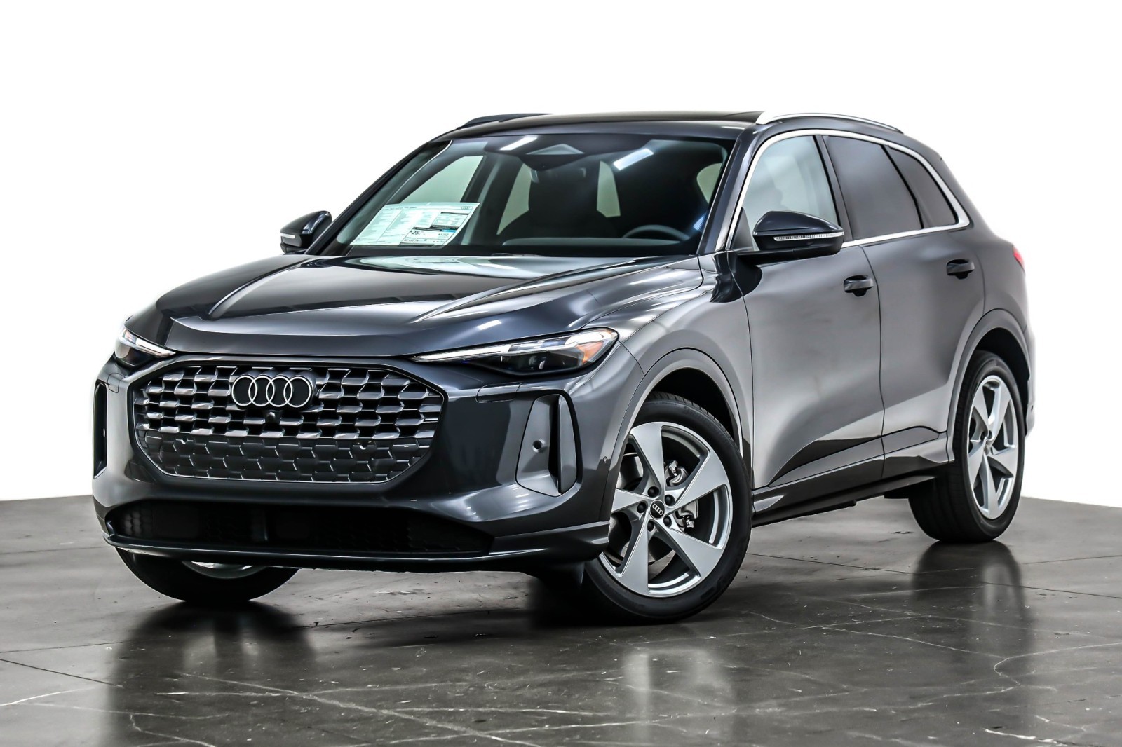 2025 Audi New Q5 Prestige's photo