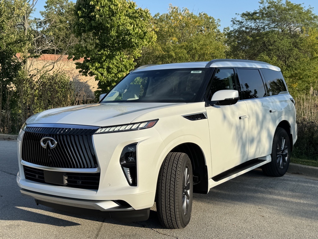 2026 Infiniti QX80 Pure photo 3