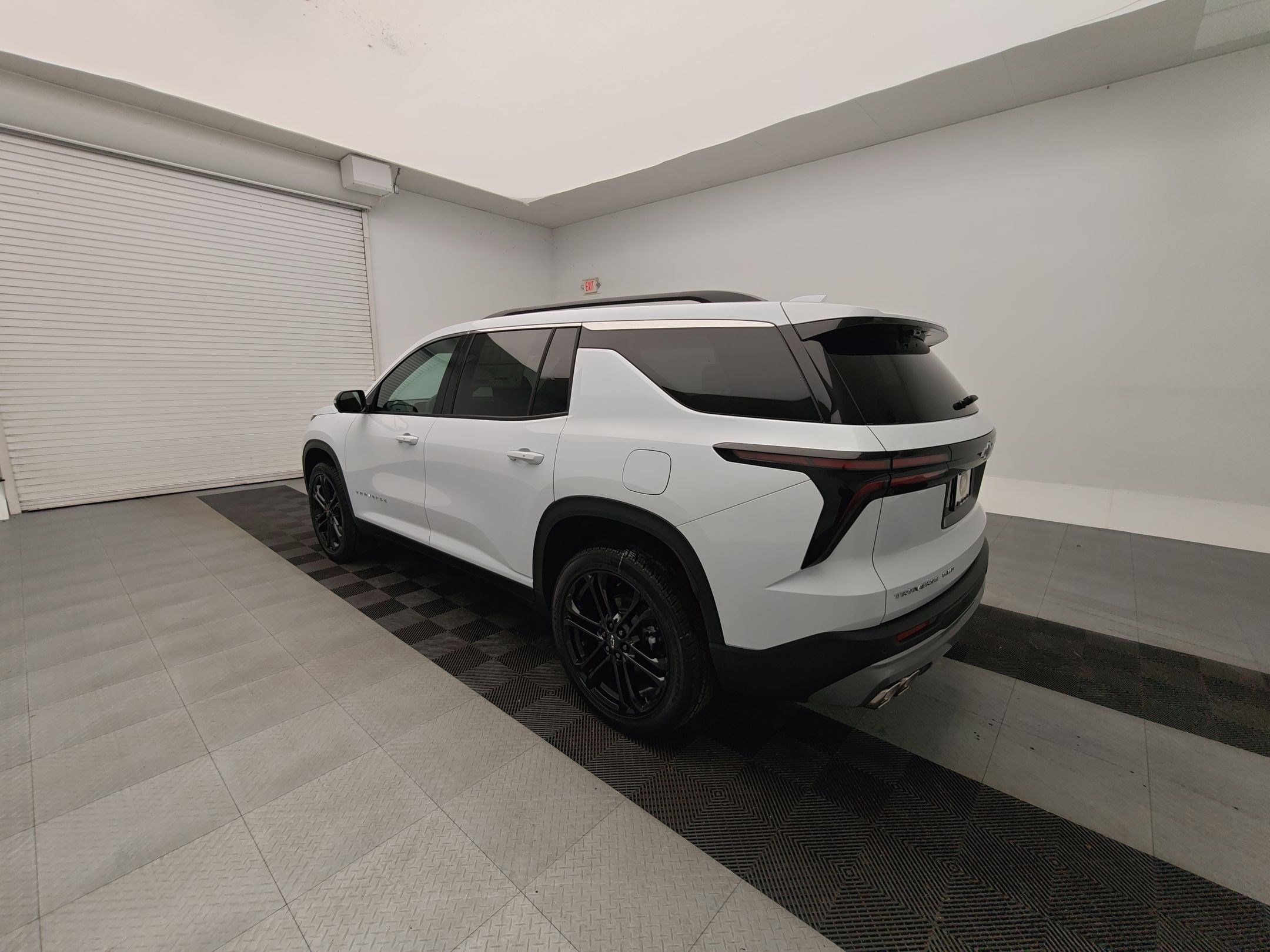 2026 Chevrolet Traverse photo 3