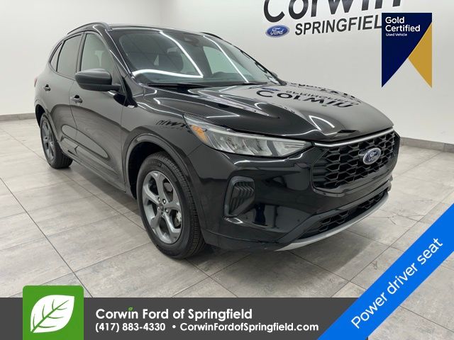 2024 Ford Escape ST-Line photo 4