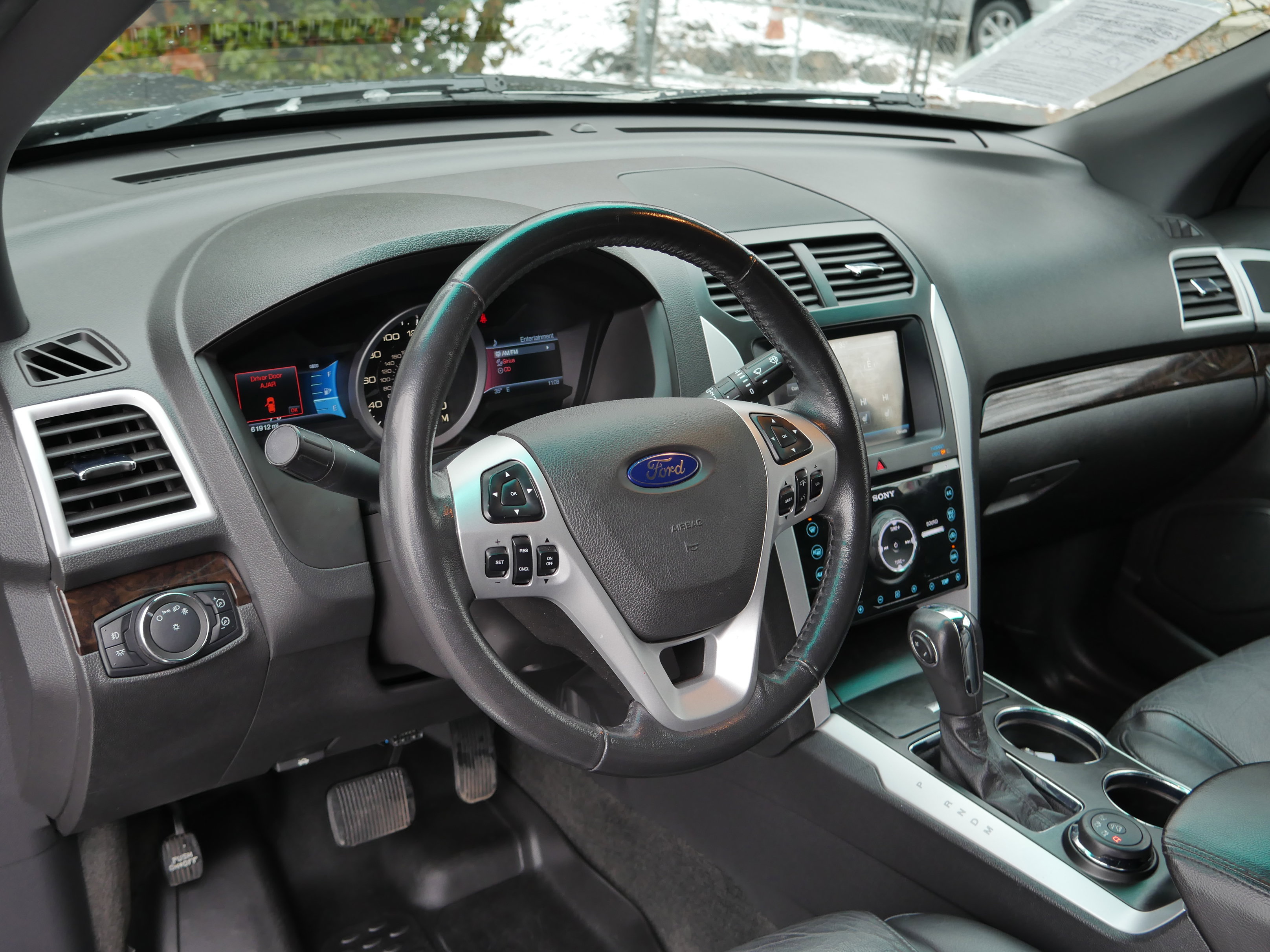 2011 Ford Explorer Limited photo 4