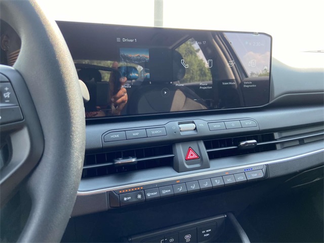 2025 Kia K4 LXS photo 13