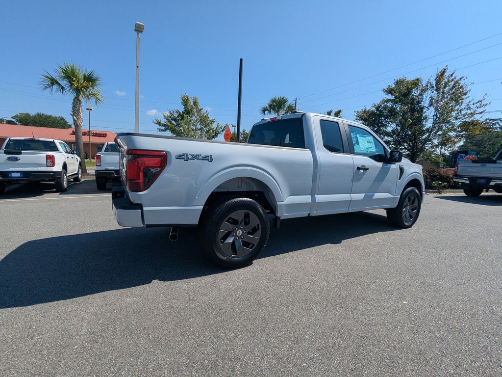 2025 Ford F-150 STX photo 4