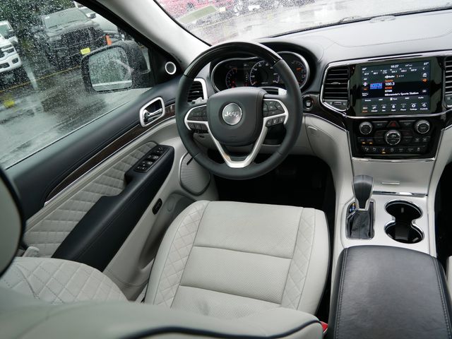 2020 Jeep Grand Cherokee Summit photo 12