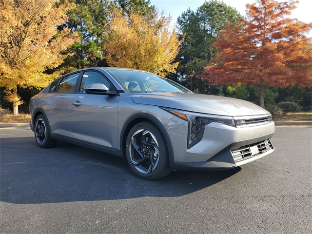 2025 Kia K4 EX photo 3