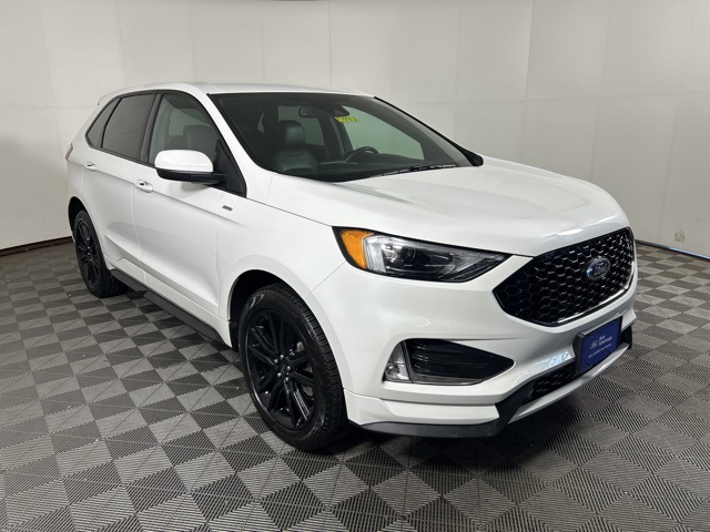 2024 Ford Edge ST-Line's photo