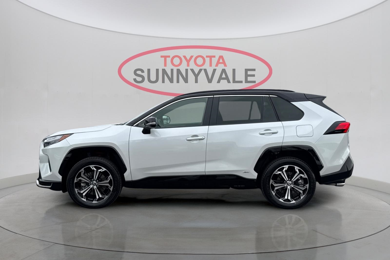 2025 Toyota RAV4 Hybrid XSE photo 5