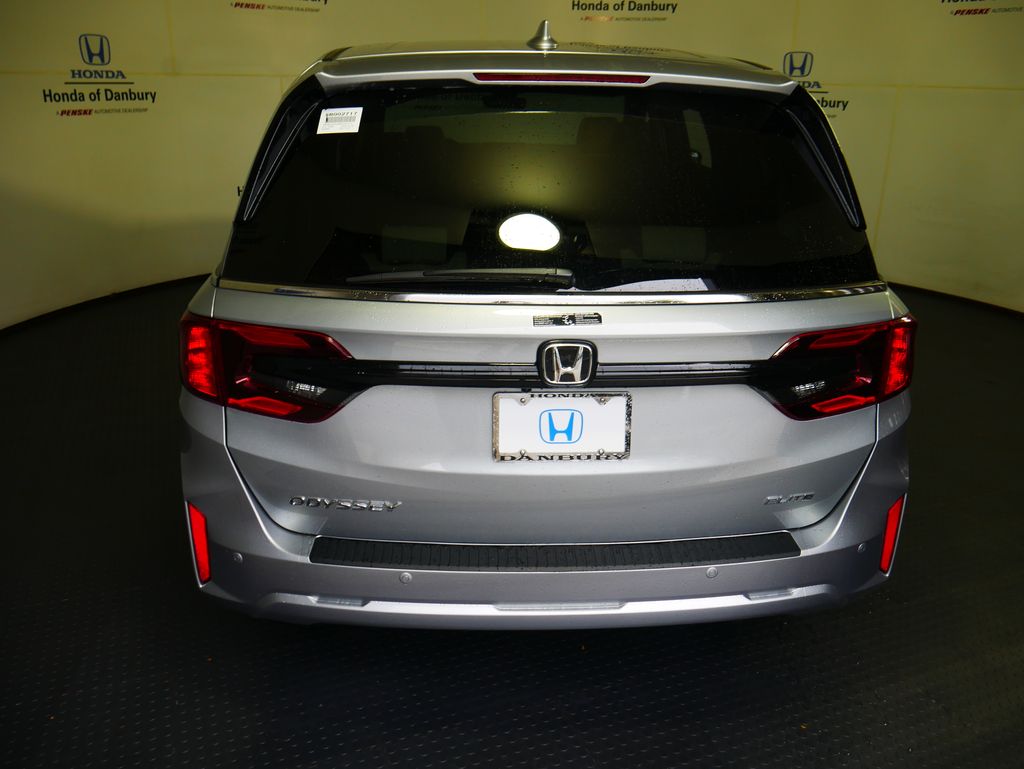 2026 Honda Odyssey Elite photo 4
