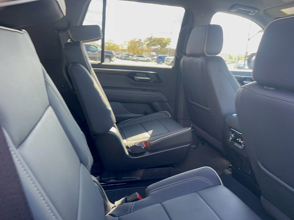 2025 Chevrolet Tahoe Premier photo 4