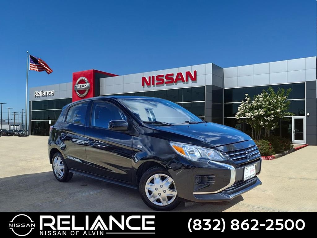 2021 Mitsubishi Mirage ES's photo