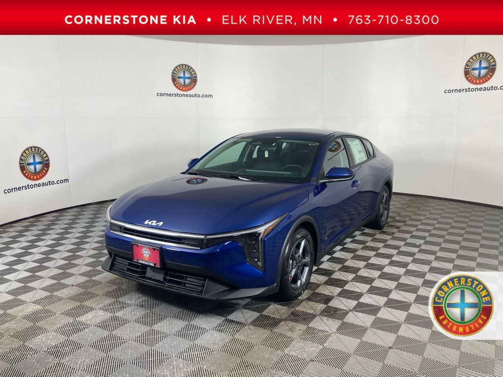 2025 Kia K4 LXS's photo