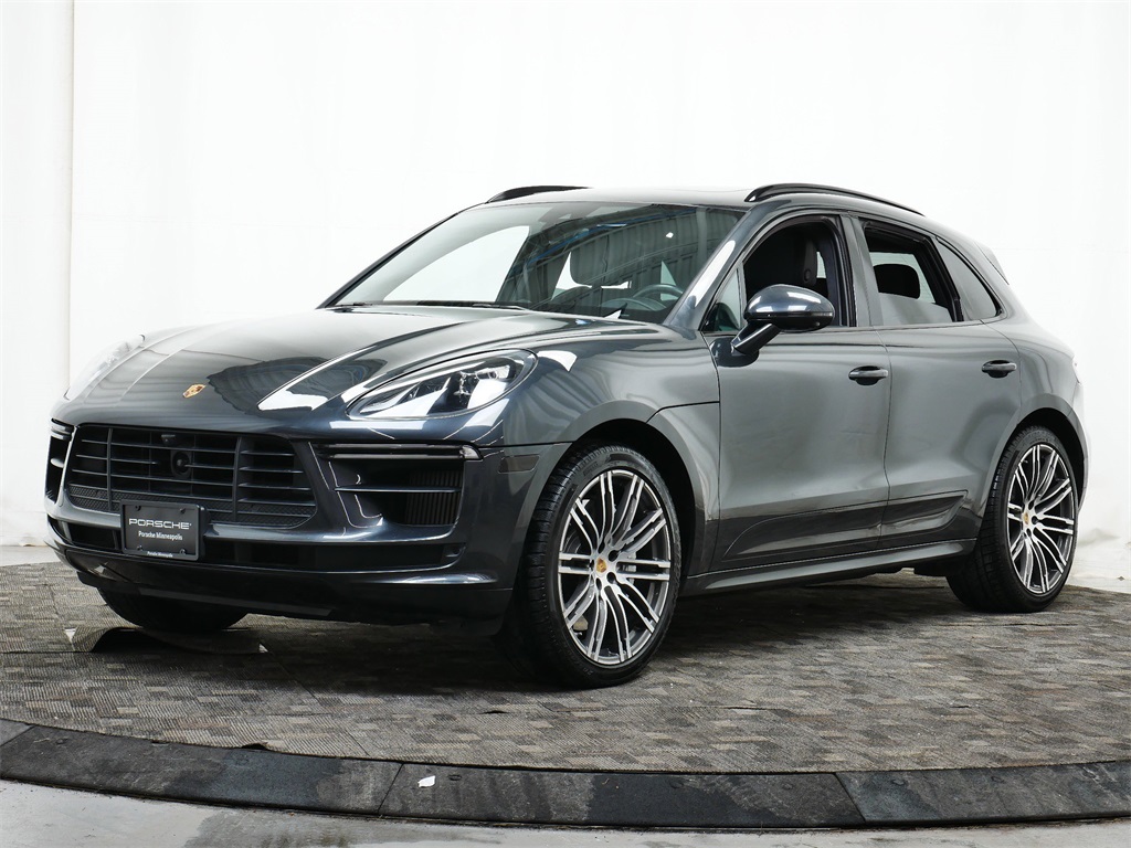 2020 Porsche Macan Turbo's photo