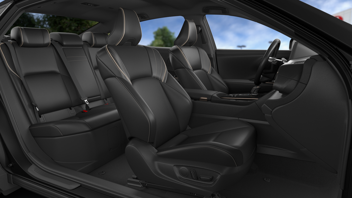 2026 Toyota Crown XLE photo 18