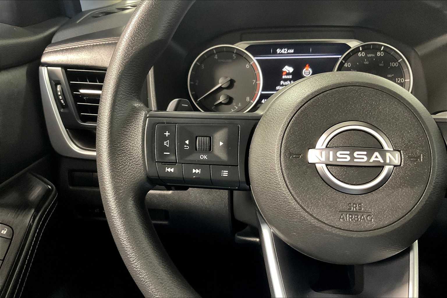 2024 Nissan Rogue SV photo 21