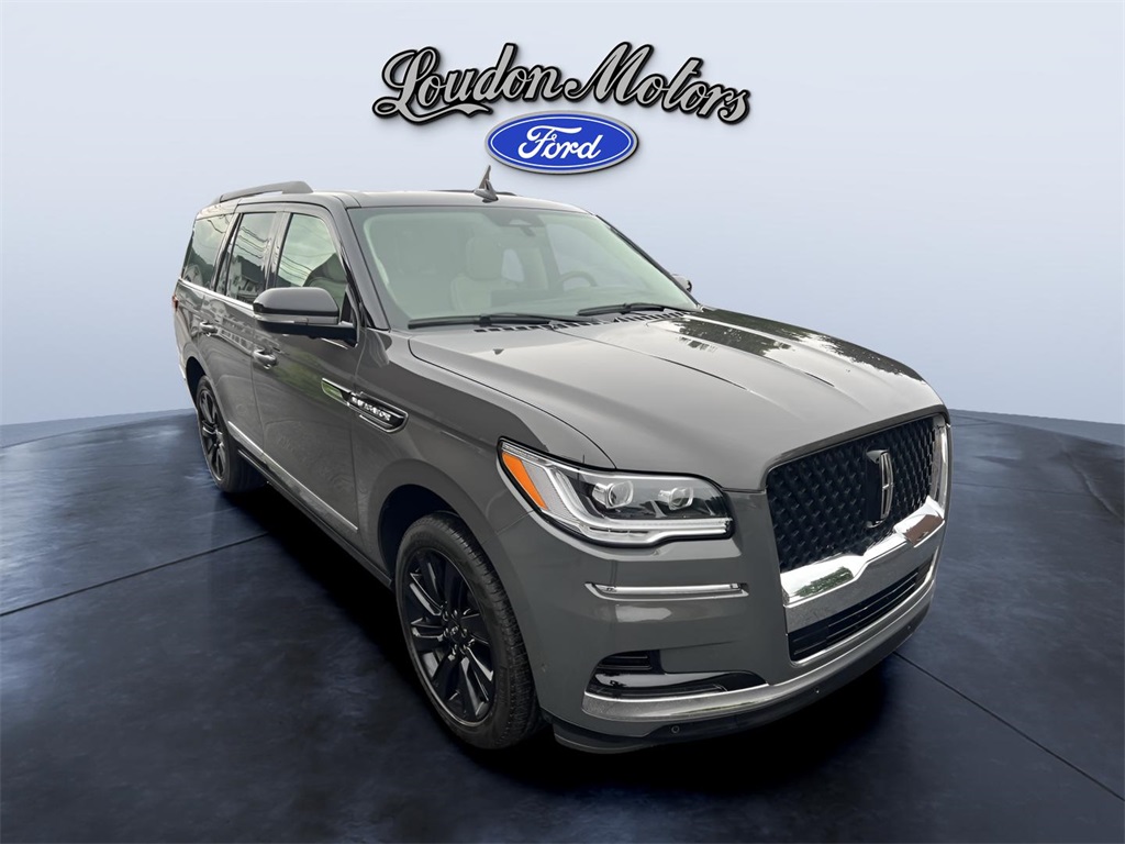 2024 Lincoln Navigator Black Label's photo