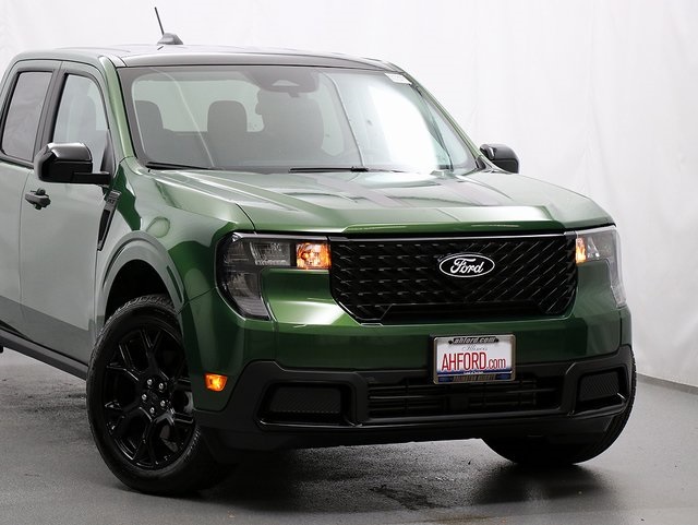 2025 Ford Maverick XLT photo 2