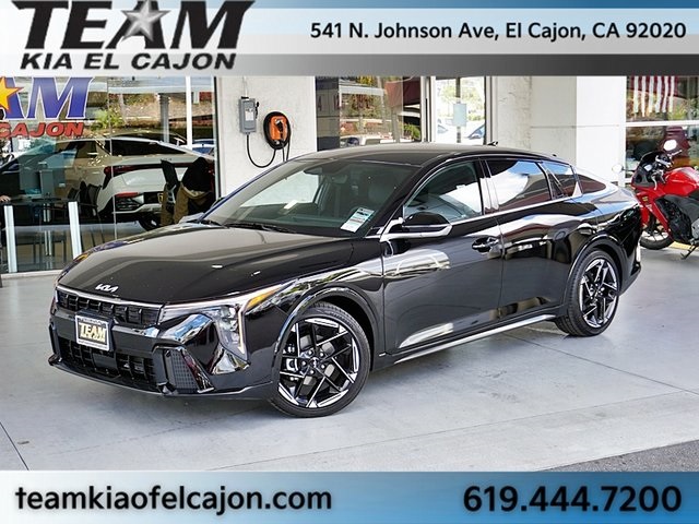 2025 Kia K4 GT-Line's photo