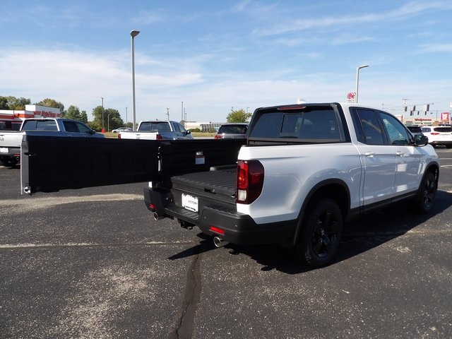 2025 Honda Ridgeline Black Edition photo 13