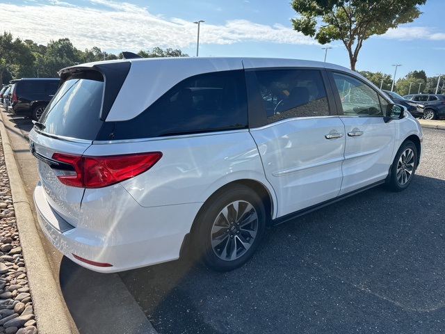 2021 Honda Odyssey EX-L photo 3