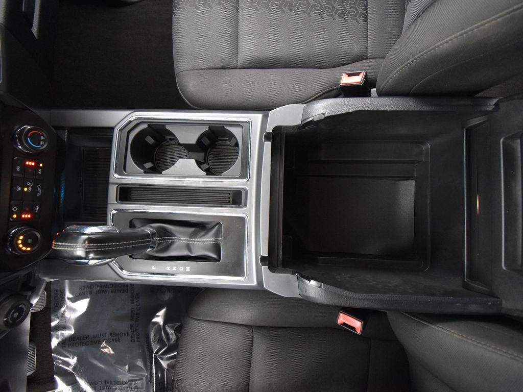 2018 Ford F-150 XLT FX4 photo 27