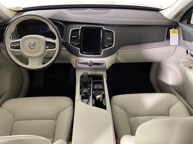 2025 Volvo XC90 T8 AWD Plus photo 39